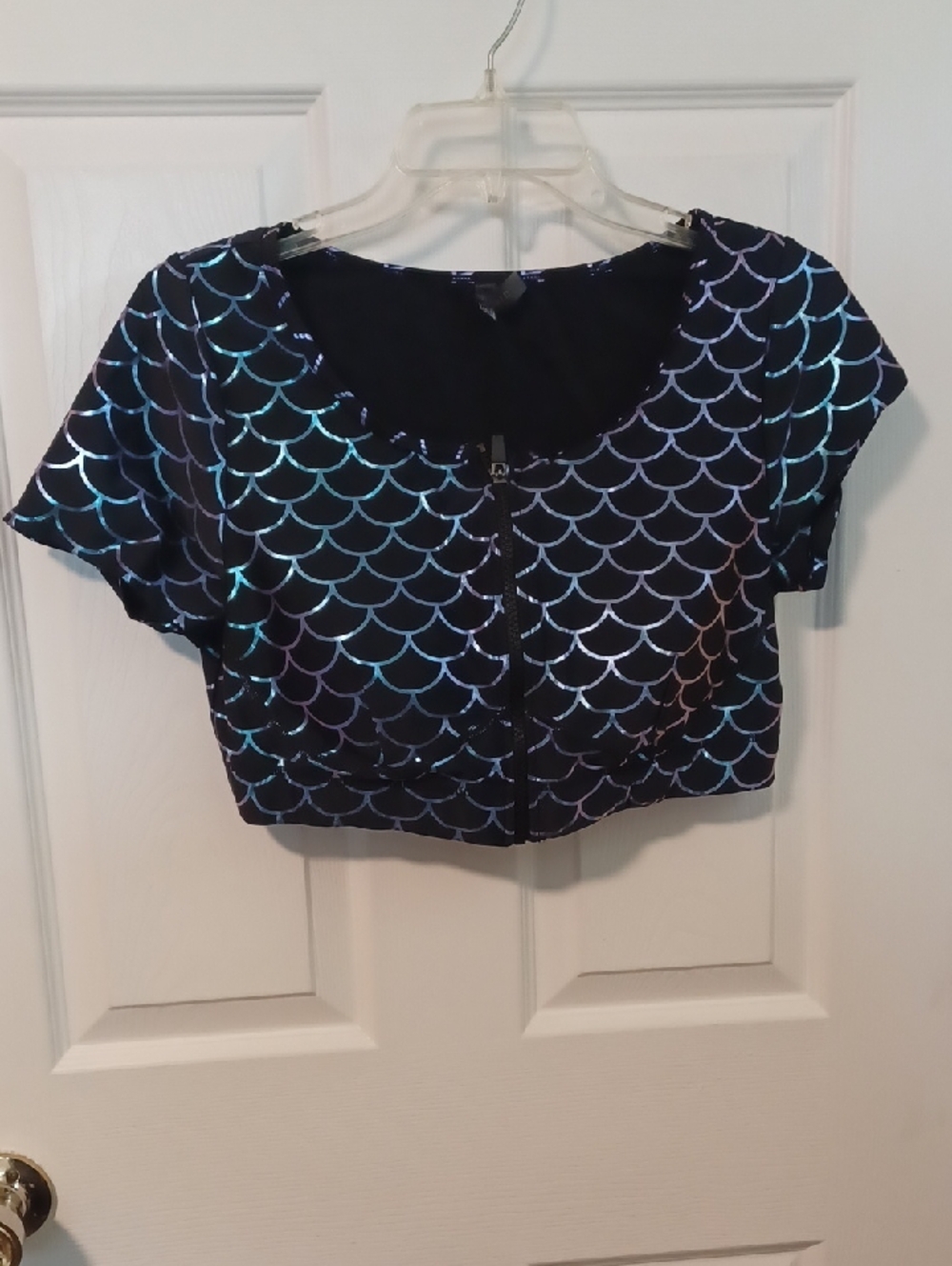 Torrid Mermail Short Sleeve Swim Top Rash Guard Sz 0